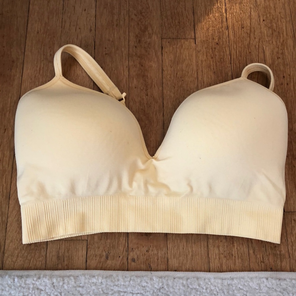 Athleta Embrace Longline Sports Bra Seamless Light Yellow Medium D-DD
